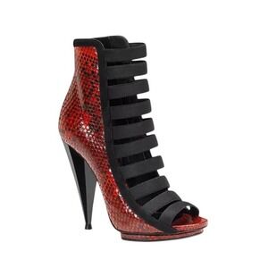 Gucci Red Snake Print Leather Gladiator Stiletto Ankle Boots Heels Size 38